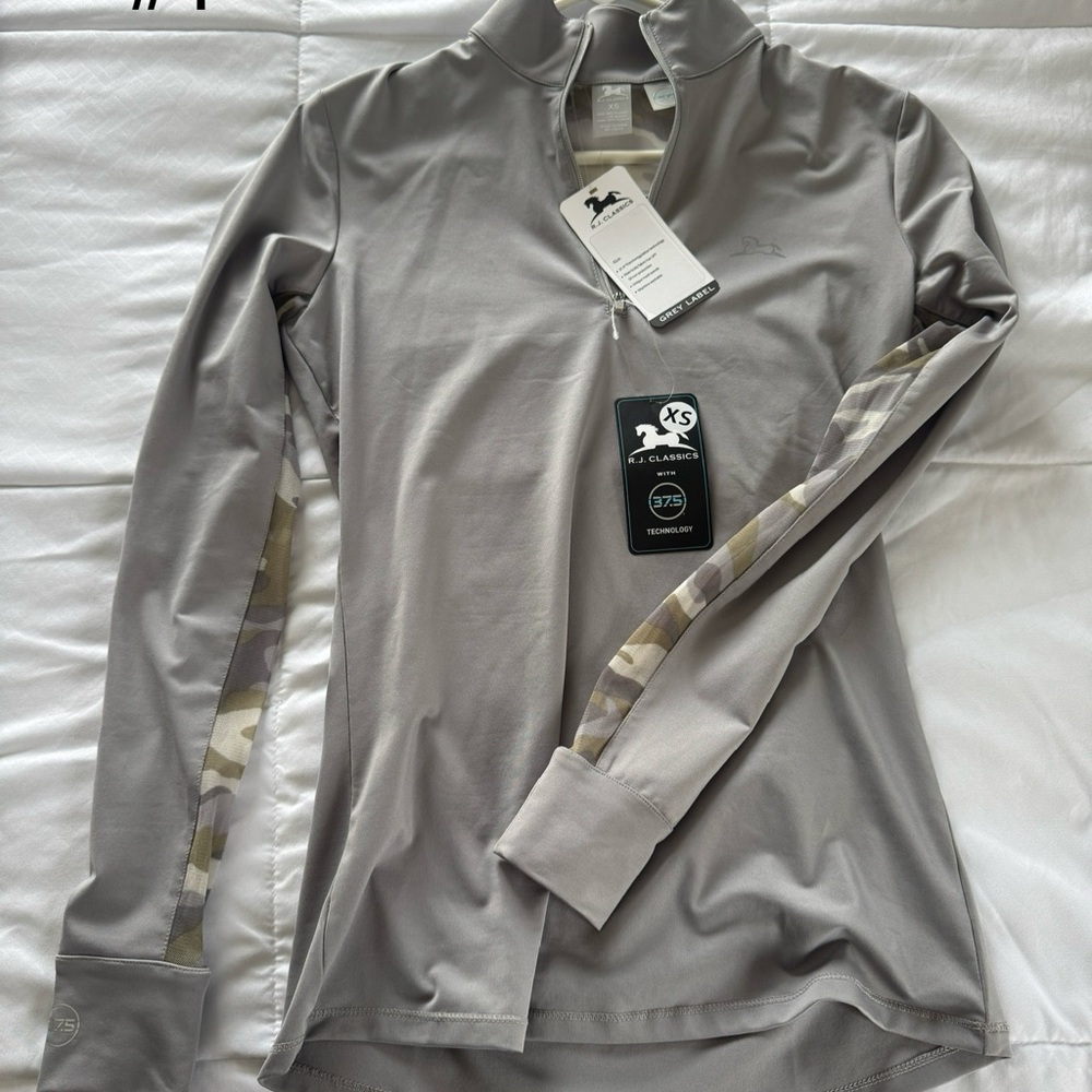 Women’s RJ Classics Grey/Camo Sun Shirt